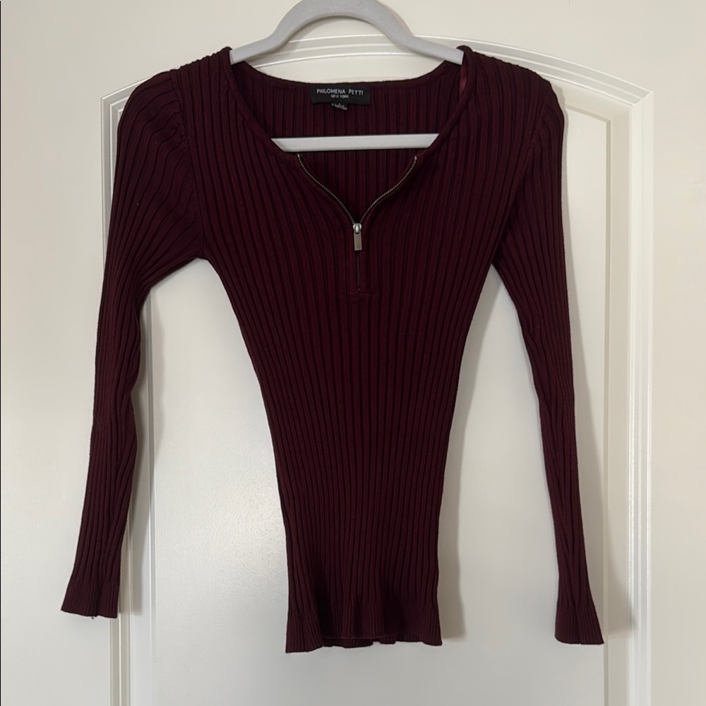 Red Ribbed 3/4 Sleeve Knit Top